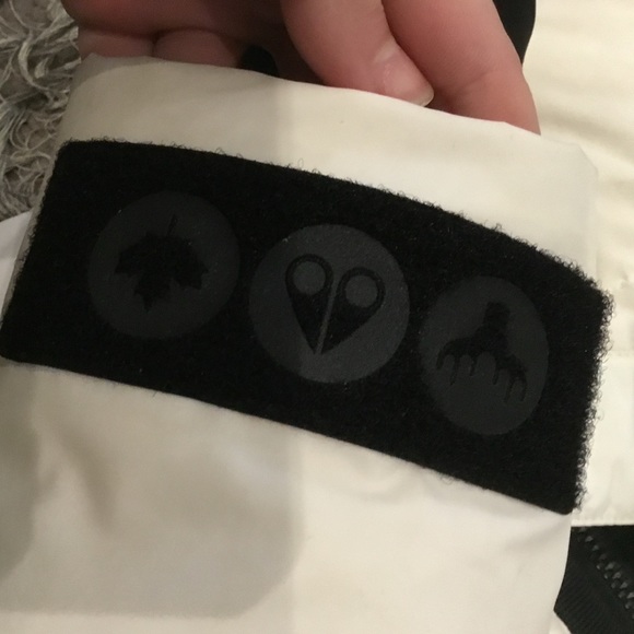 Moose knuckles power puff women jacket - Picture 4 of 10